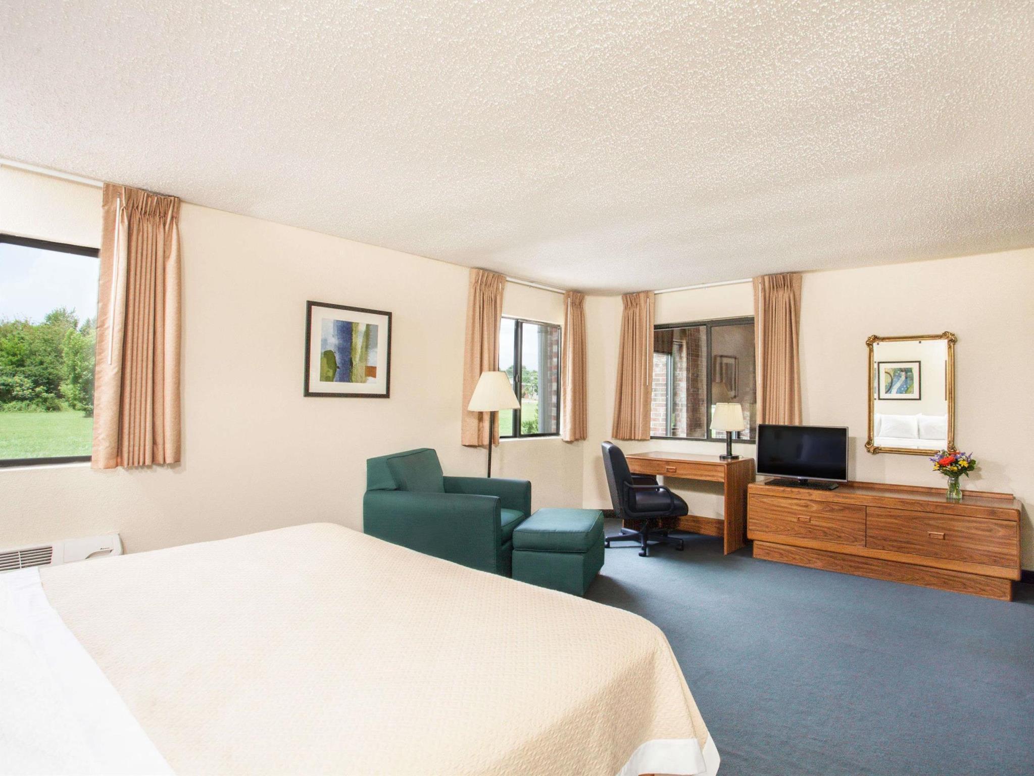 Days Inn By Wyndham Glasgow Exterior photo